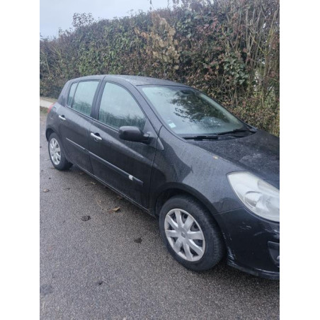 Platine feu arriere droit RENAULT CLIO 3 PHASE 1 d’occasion