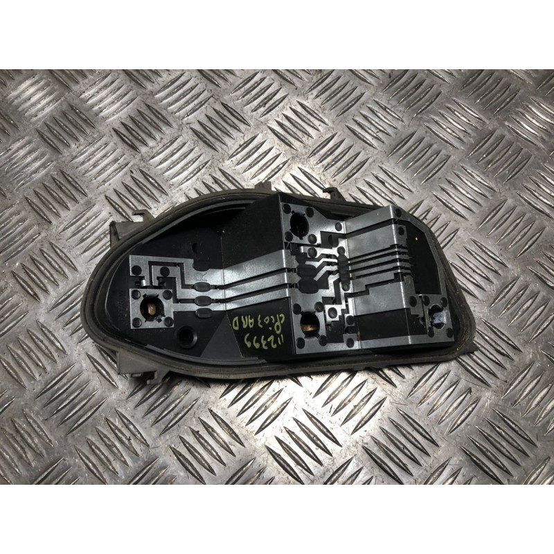 Platine feu arriere droit RENAULT CLIO 3 PHASE 1 d’occasion