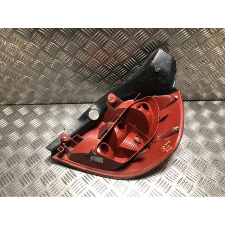 Feu arriere principal gauche (feux) RENAULT CLIO 3 PHASE 1 d’occasion