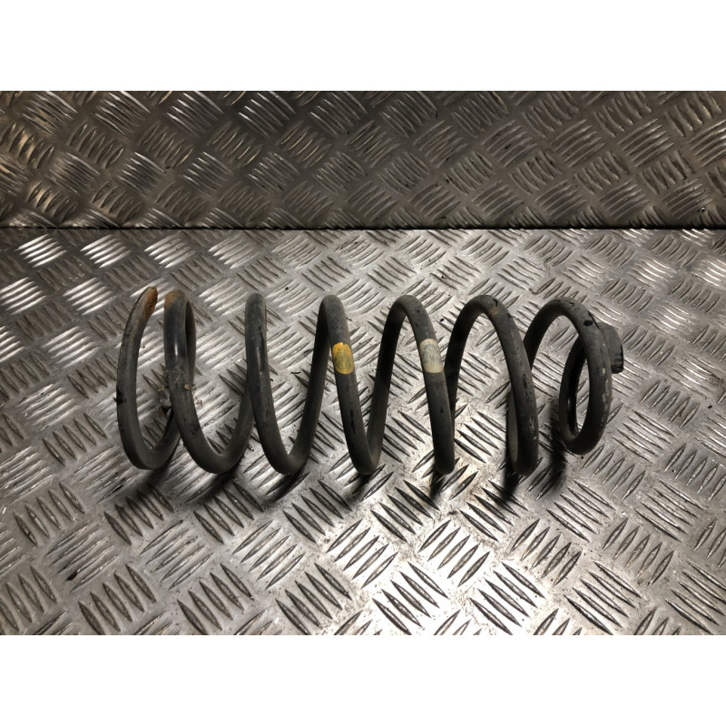 Ressort de suspension arriere droit HONDA CIVIC 8 PHASE 2 d’occasion