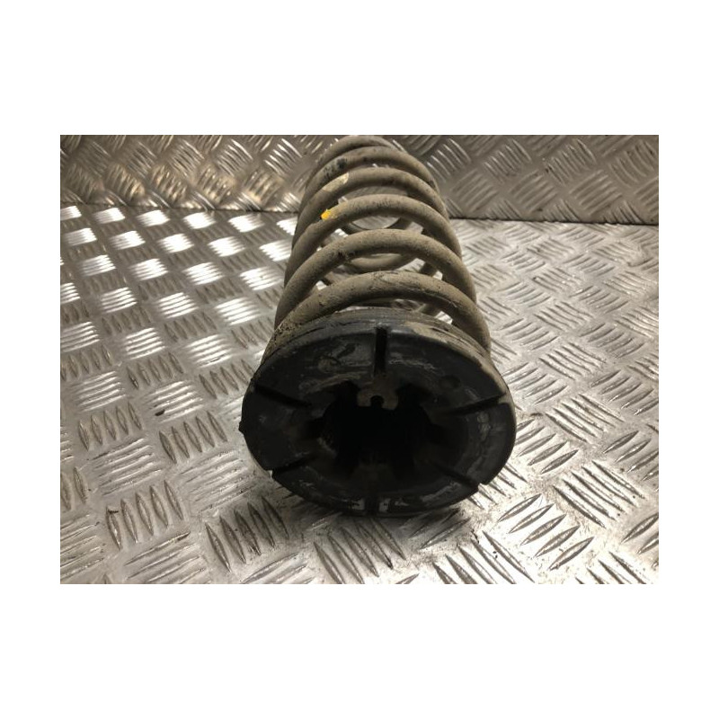 Ressort de suspension arriere gauche HONDA CIVIC 8 PHASE 2 d’occasion