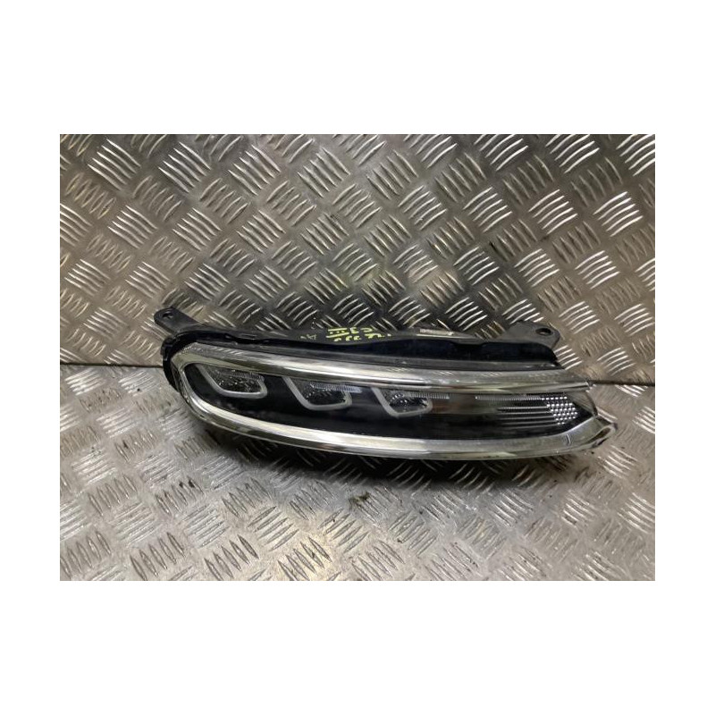 Optique avant secondaire droit (feux)(clignotant) CITROEN C3 3 PHASE 1 d’occasion