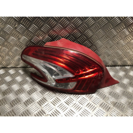 Feu arriere principal gauche (feux) PEUGEOT 208 1 PHASE 1 d’occasion