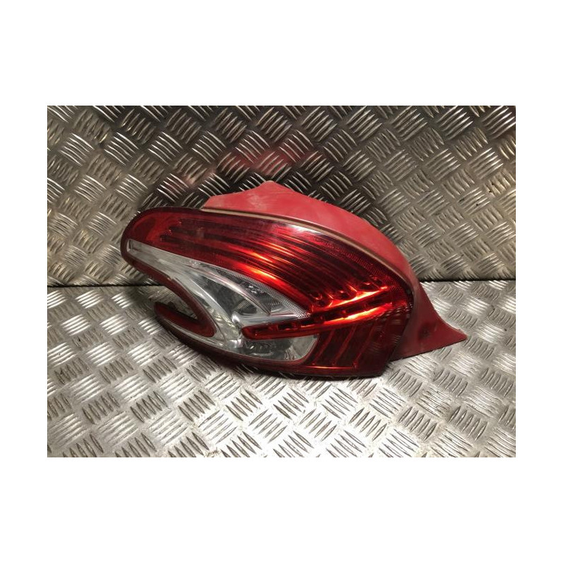 Feu arriere principal gauche (feux) PEUGEOT 208 1 PHASE 1 d’occasion