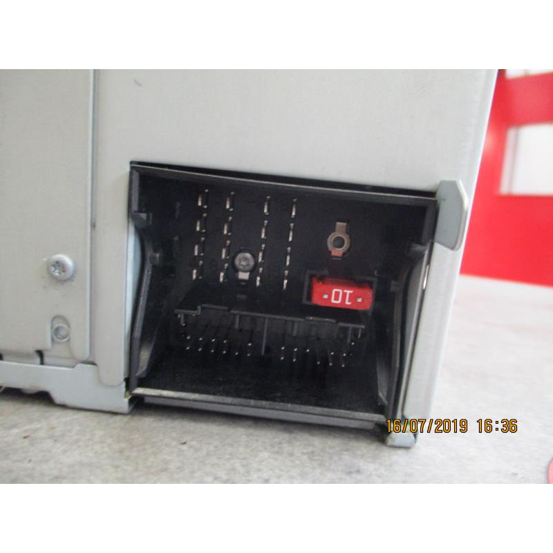 Autoradio d'origine VOLKSWAGEN POLO V (6R/6C) PHASE 1 d’occasion