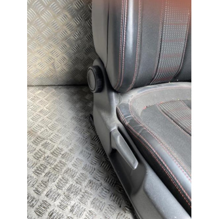 Interieur complet PEUGEOT 308 2 SW PHASE 1 BREAK d’occasion