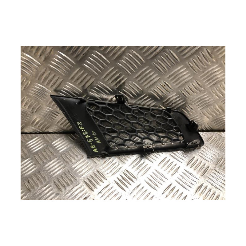 Grille de calandre RENAULT  d’occasion