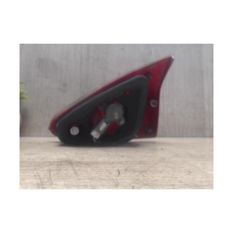 Feu arriere secondaire gauche (feux) ALFA ROMEO 147 PHASE 1 d’occasion