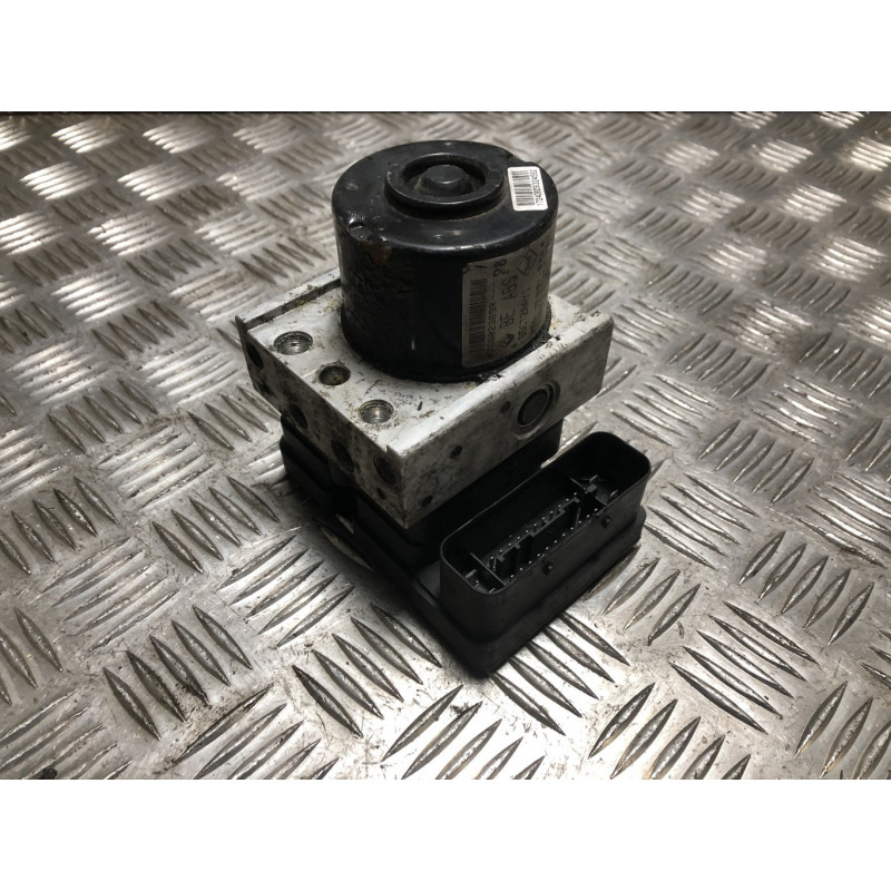 Bloc ABS (freins anti-blocage) RENAULT MEGANE 3 PHASE 1 COUPE d’occasion