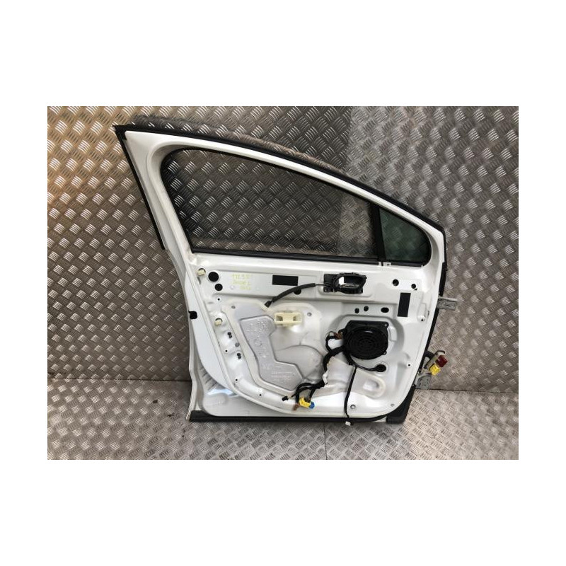 Porte avant gauche PEUGEOT 3008 1 PHASE 1 d’occasion