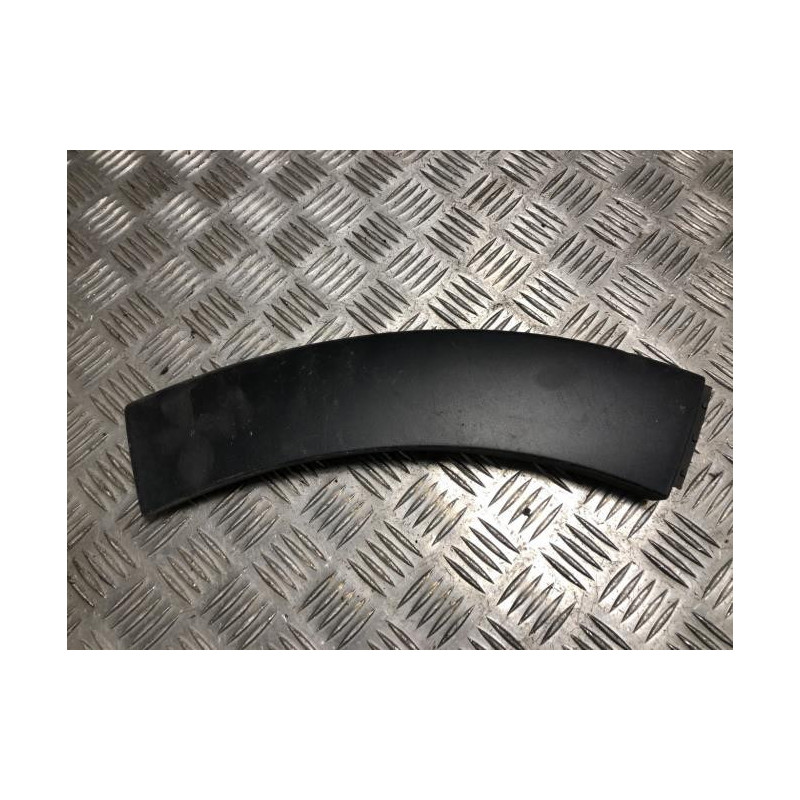 Moulure de pare choc arriere CITROEN C3 3 PHASE 1 d’occasion
