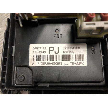 Porte fusible CHEVROLET AVEO 1 d’occasion