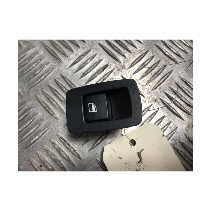 Interrupteur de leve vitre arriere droit BMW SERIE 4 F36 GRAN COUPE PHASE 1 d’occasion