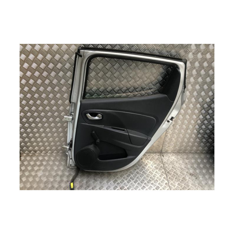 Porte arriere droit RENAULT CLIO 4 PHASE 2 d’occasion
