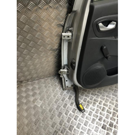 Porte arriere droit RENAULT CLIO 4 PHASE 2 d’occasion