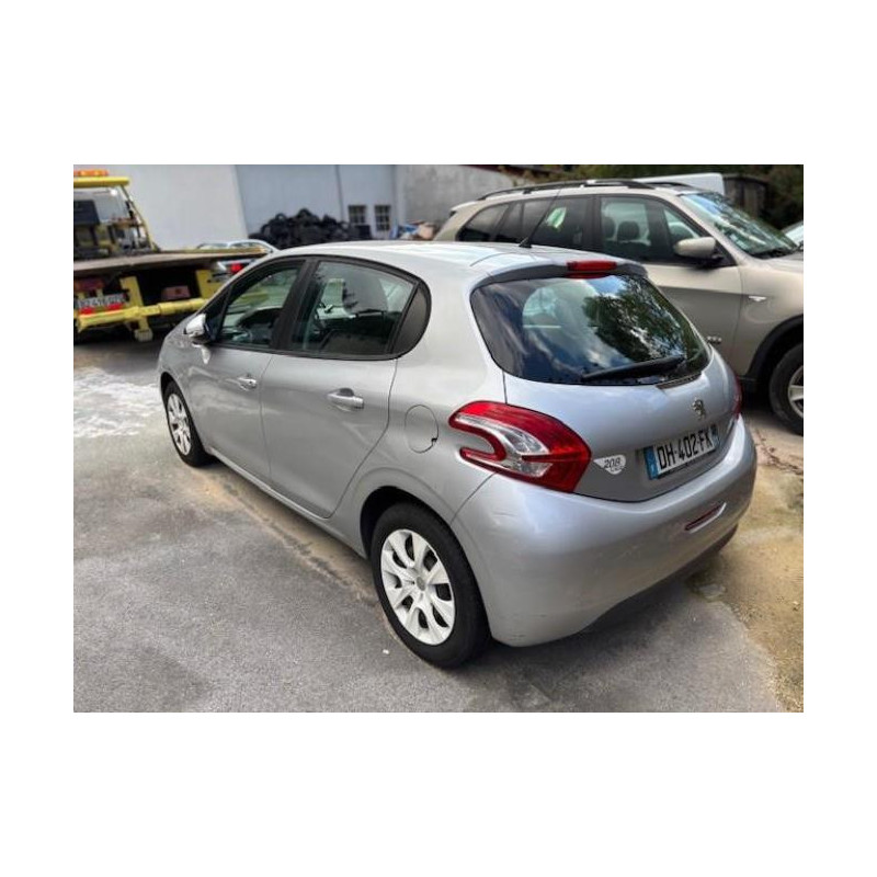 Pare choc arriere PEUGEOT 208 1 PHASE 1 d’occasion
