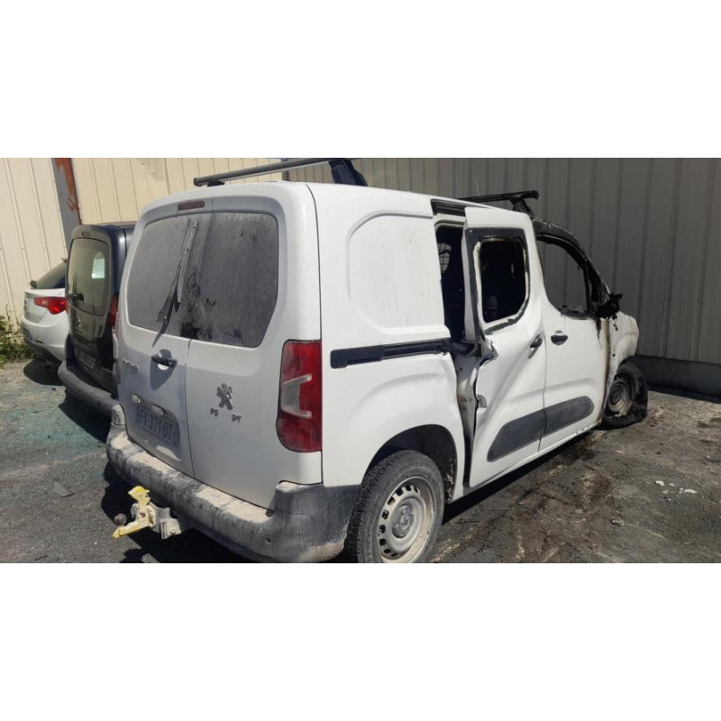 Pare choc arriere PEUGEOT PARTNER 3 PHASE 1 d’occasion