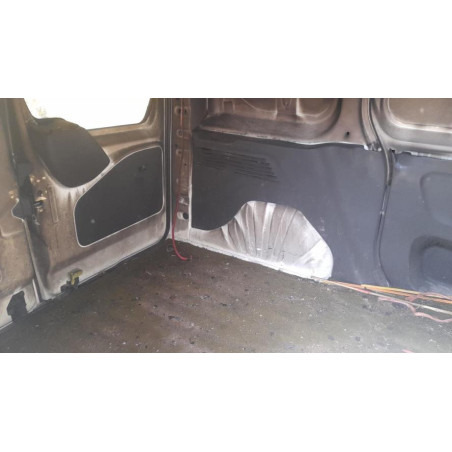 Pare choc arriere PEUGEOT PARTNER 3 PHASE 1 d’occasion