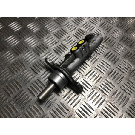 Maitre cylindre (freinage) RENAULT TRAFIC 3 COURT PHASE 1 d’occasion