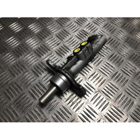 Maitre cylindre (freinage) RENAULT TRAFIC 3 COURT PHASE 1 d’occasion