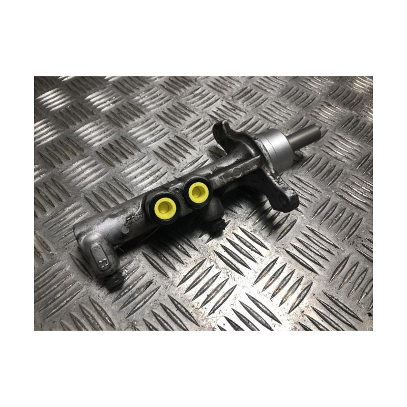 Maitre cylindre (freinage) RENAULT TRAFIC 3 COURT PHASE 1 d’occasion