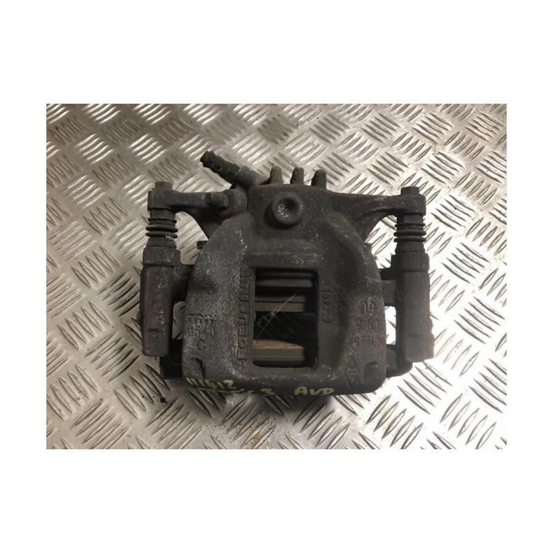 Etrier avant droit (freinage) RENAULT TRAFIC 3 COURT PHASE 1 d’occasion