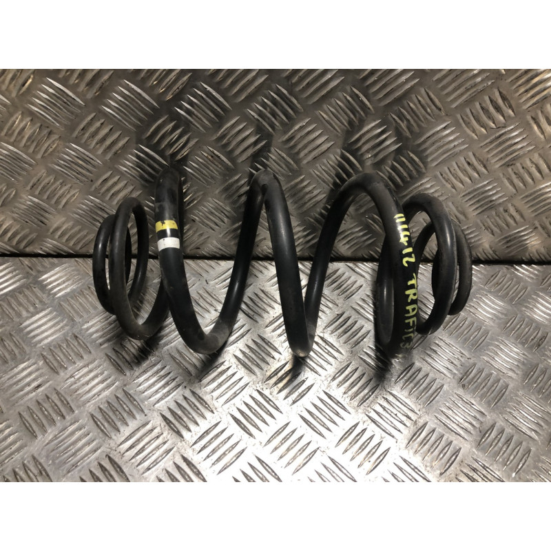 Ressort de suspension arriere RENAULT TRAFIC 3 COURT PHASE 1 d’occasion