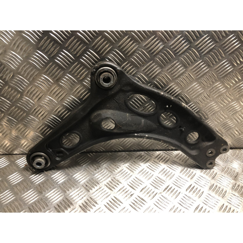 Triangle avant gauche RENAULT TRAFIC 3 COURT PHASE 1 d’occasion