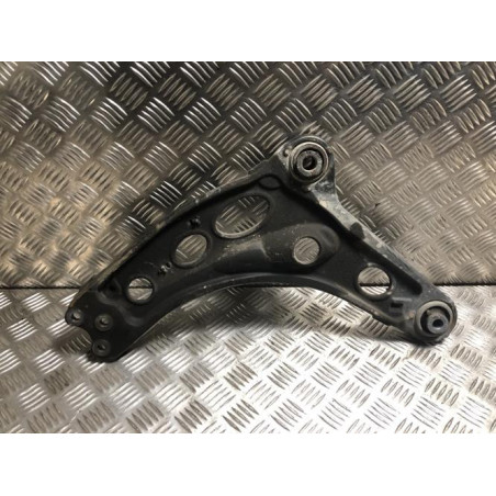 Triangle avant droit RENAULT TRAFIC 3 COURT PHASE 1 d’occasion