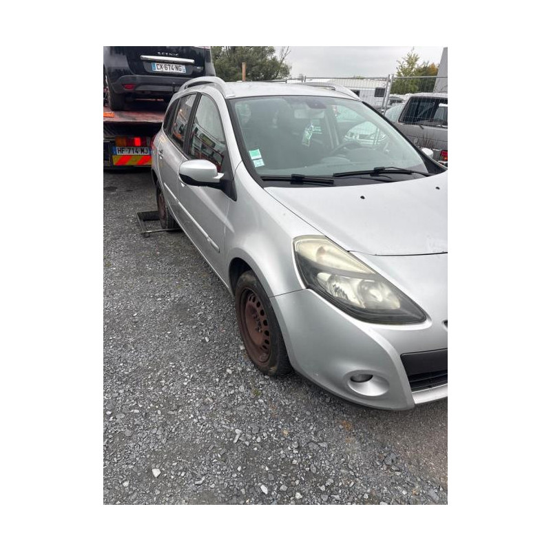 Anti brouillard droit (feux) RENAULT CLIO 3 PHASE 1 BREAK d’occasion