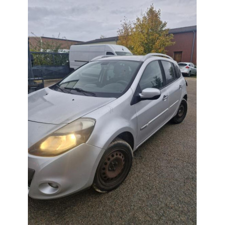 Anti brouillard droit (feux) RENAULT CLIO 3 PHASE 1 BREAK d’occasion