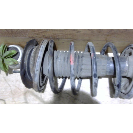 Amortisseur avant droit PEUGEOT 309 PHASE 1 d’occasion