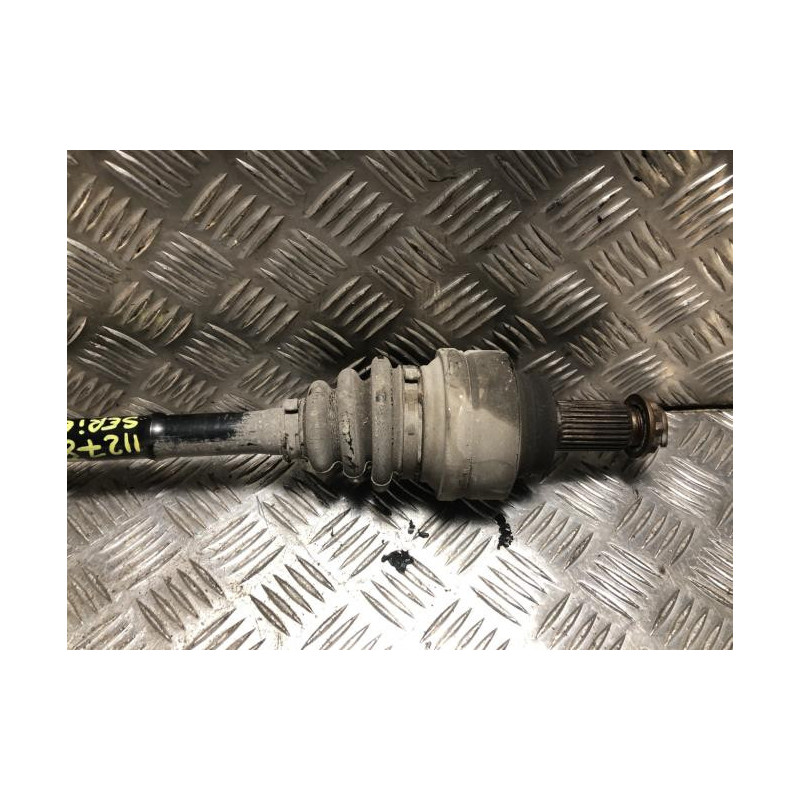 Cardan gauche (transmission) BMW SERIE 1 F20 PHASE 1 d’occasion