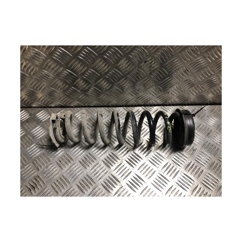 Ressort de suspension arriere BMW SERIE 1 F20 PHASE 1 d’occasion