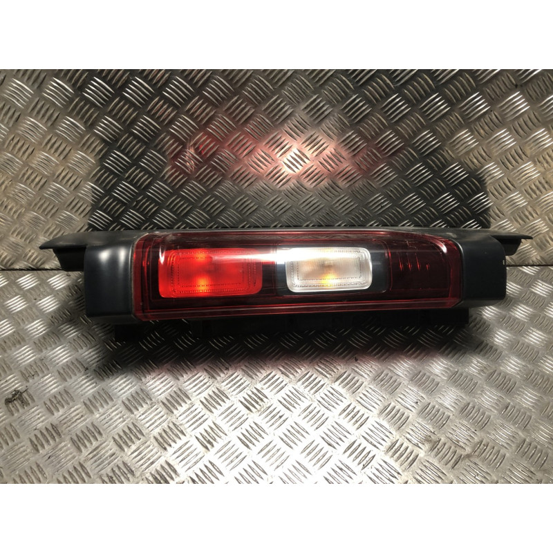 Feu arriere principal gauche (feux) NISSAN PRIMASTAR 2 d’occasion