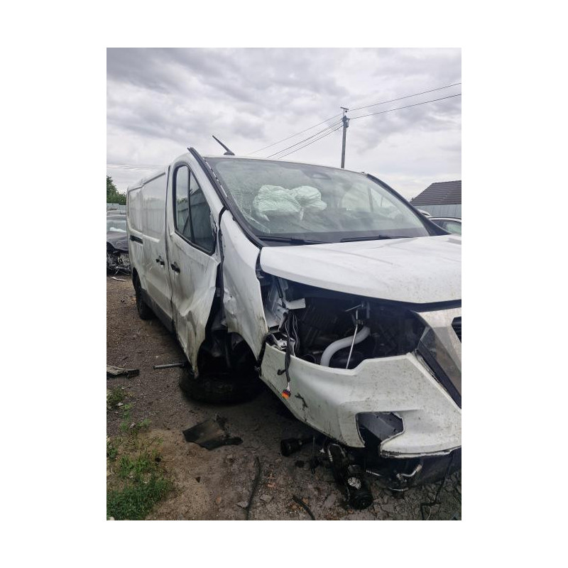 Feu de pare choc arriere gauche NISSAN PRIMASTAR 2 d’occasion