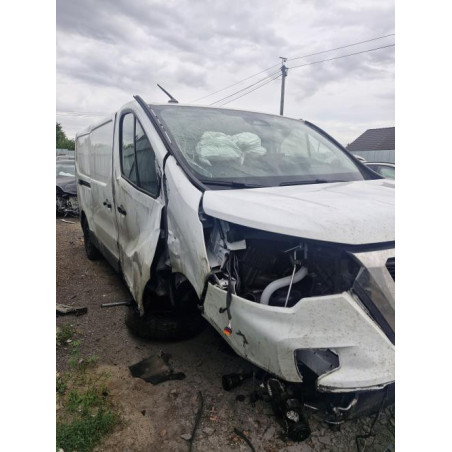 Feu de pare choc arriere gauche NISSAN PRIMASTAR 2 d’occasion