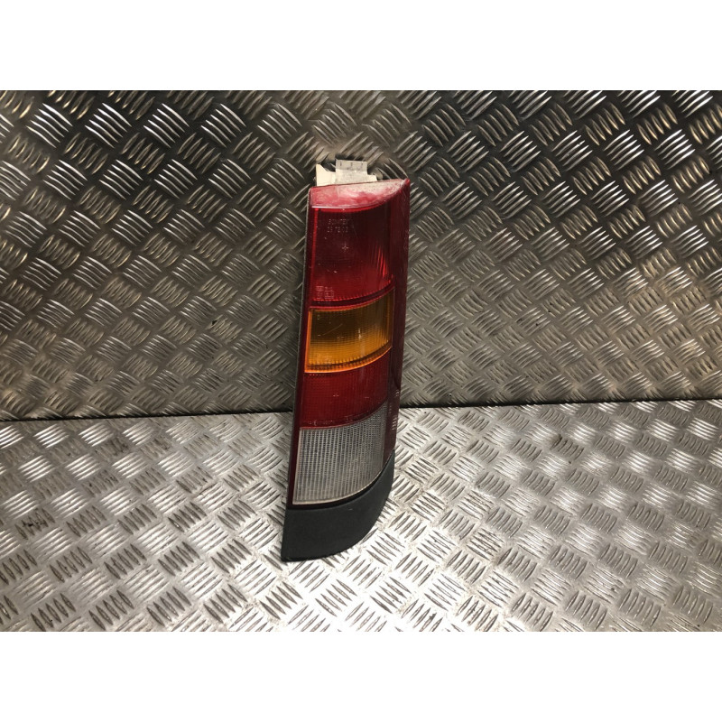 Feu arriere principal droit (feux) RENAULT SUPER 5 d’occasion