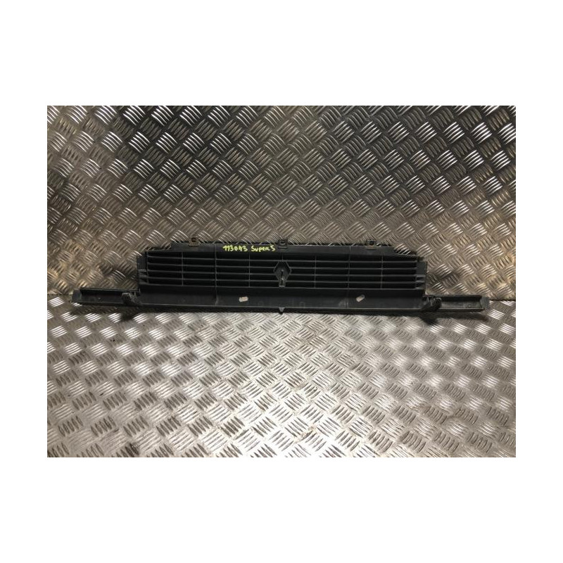 Calandre RENAULT SUPER 5 d’occasion