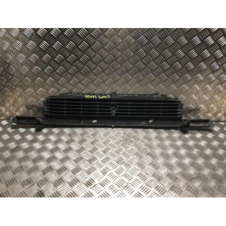 Calandre RENAULT SUPER 5 d’occasion