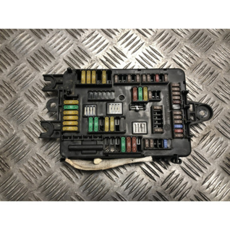 Porte fusible BMW SERIE 4 F36 GRAN COUPE PHASE 1 d’occasion