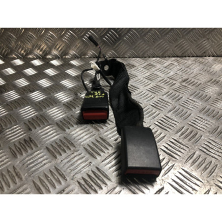 Attache ceinture arriere droit BMW SERIE 4 F36 GRAN COUPE PHASE 1 d’occasion