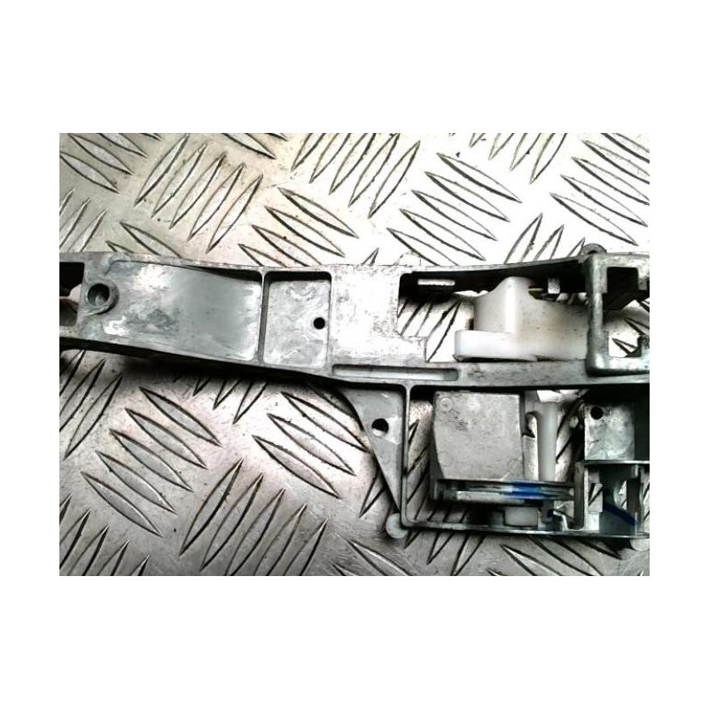 Support poignee porte avant droite FIAT SCUDO 2 d’occasion