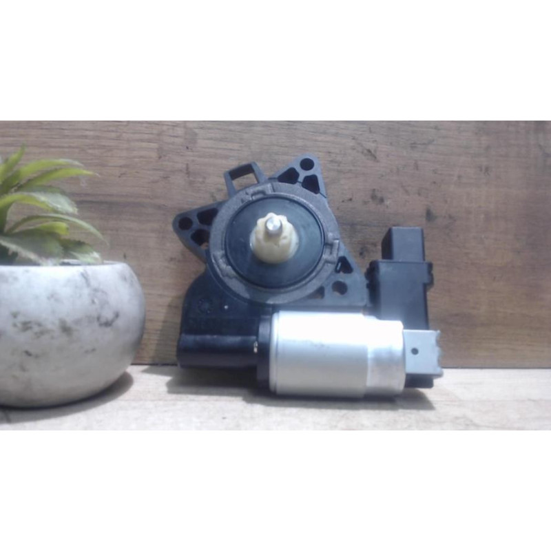 Moteur leve vitre arriere droit MAZDA 6 1 PHASE 1 d’occasion