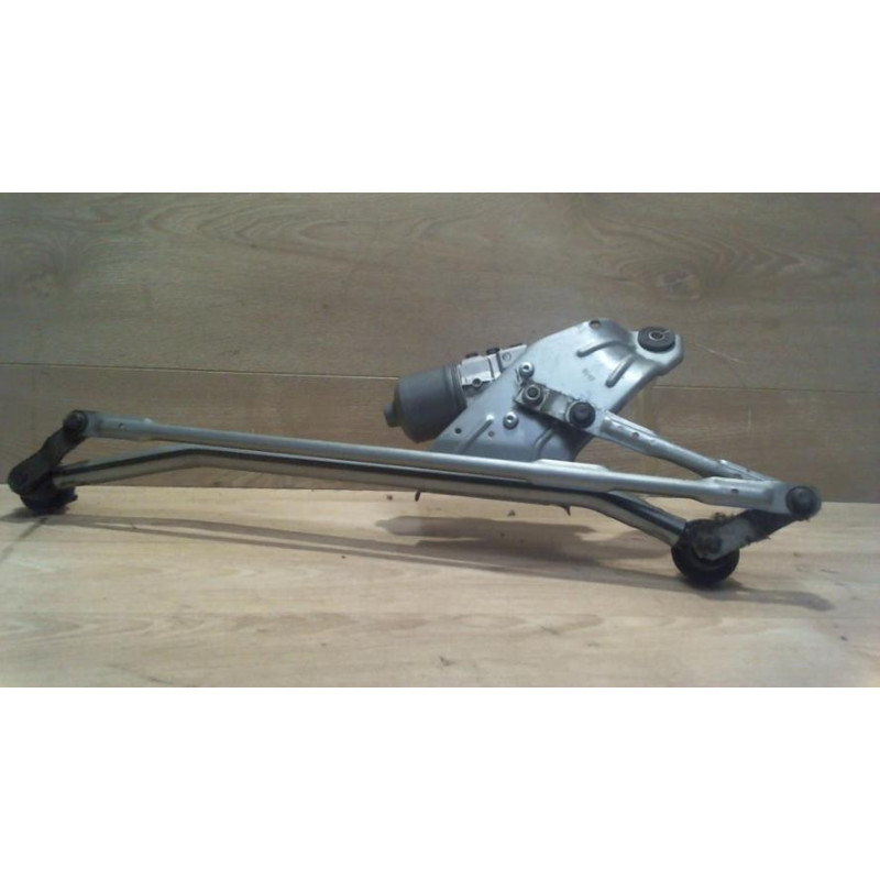 Moteur essuie glace avant DACIA SANDERO 1 d’occasion