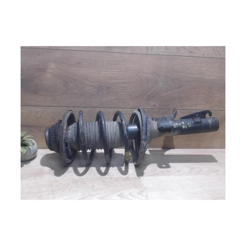 Amortisseur avant droit FORD MONDEO 1 PHASE 1 d’occasion