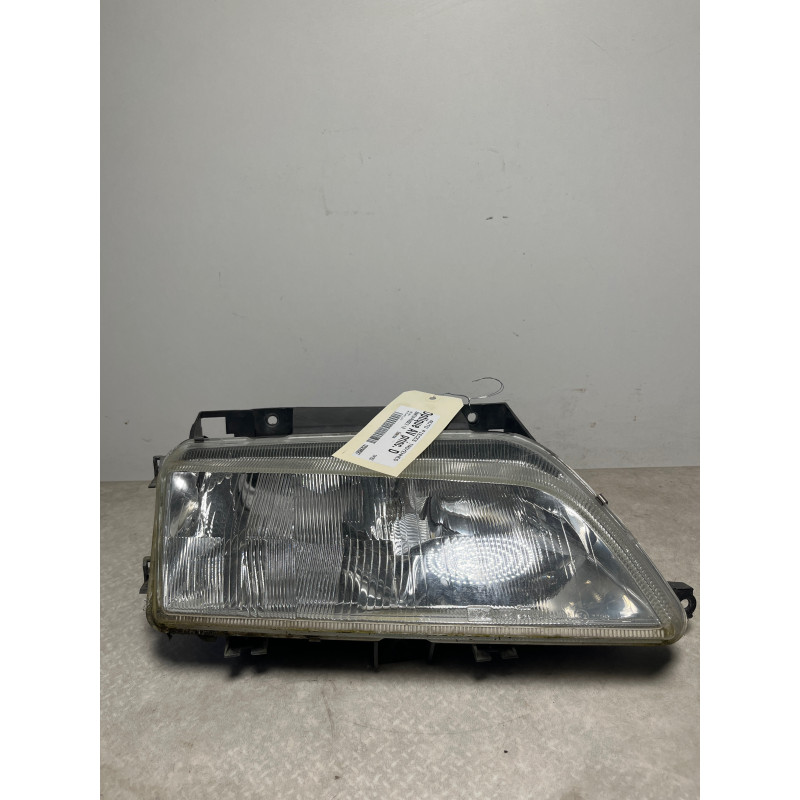 Optique avant principal droit (feux)(phare) CITROEN XANTIA PHASE 2 d’occasion