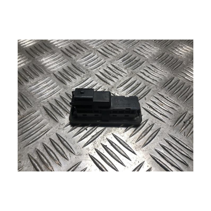 Bouton de coffre PEUGEOT 2008 1 PHASE 1 d’occasion