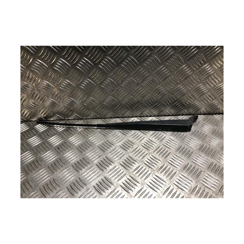 Bras essuie glace avant gauche NISSAN TERRANO 2 PHASE 4 d’occasion