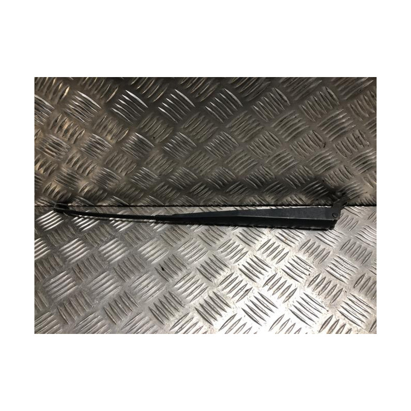 Bras essuie glace avant droit NISSAN TERRANO 2 PHASE 4 d’occasion